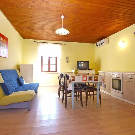 House Angela 1585 Dom wakacyjny *