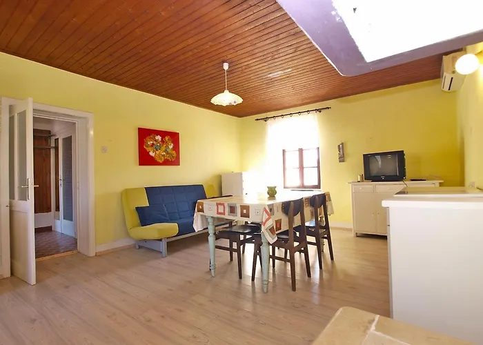 House Angela 1585